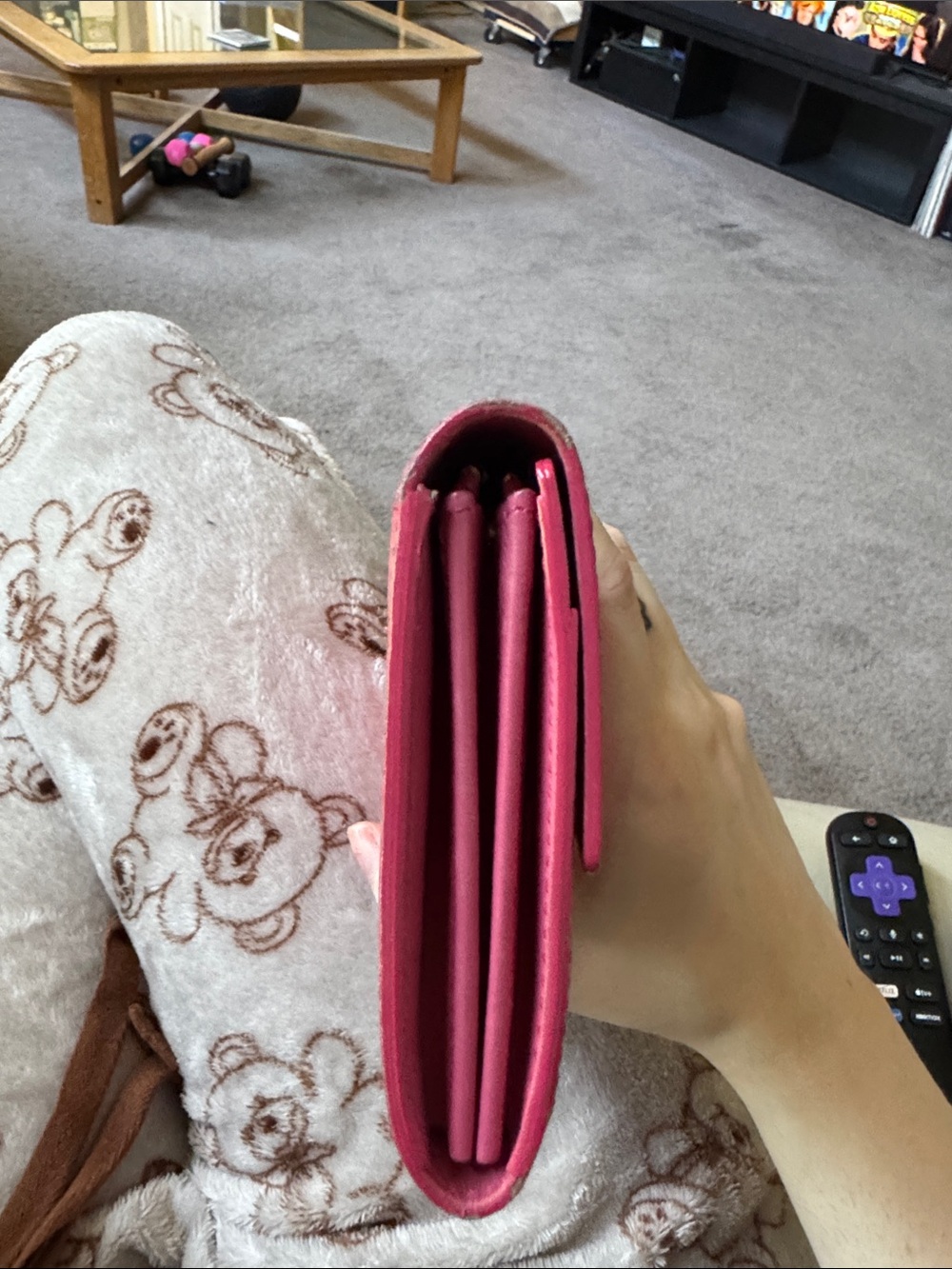 Louis Vuitton pink Vernis Monogram Long Sarah Wallet with Gold Snap - Picture 13 of 14